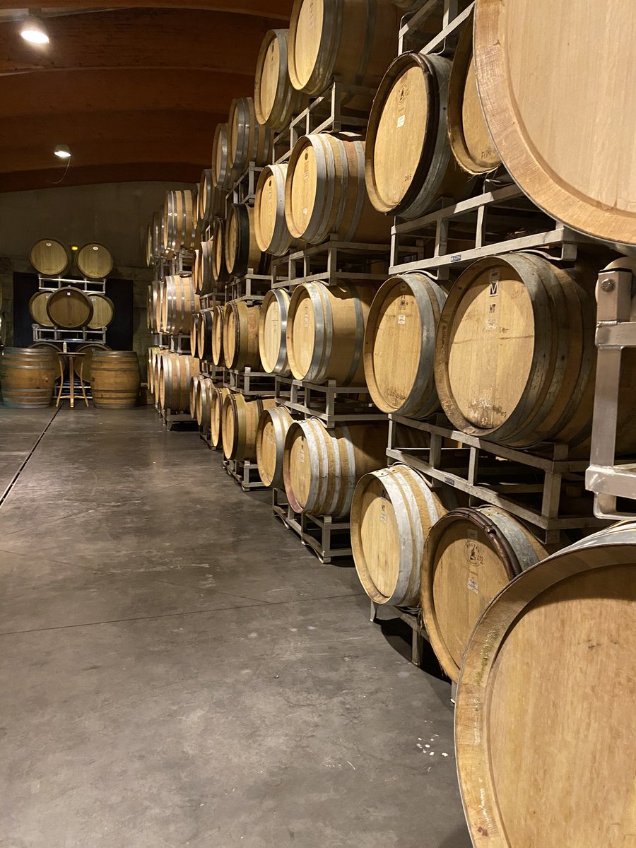 Petite halte ce week-end dans la #cave de Stéphane Montez, #vigneron à #Chavanay, à l’occasion du 97ème marché aux #vins. 🍷