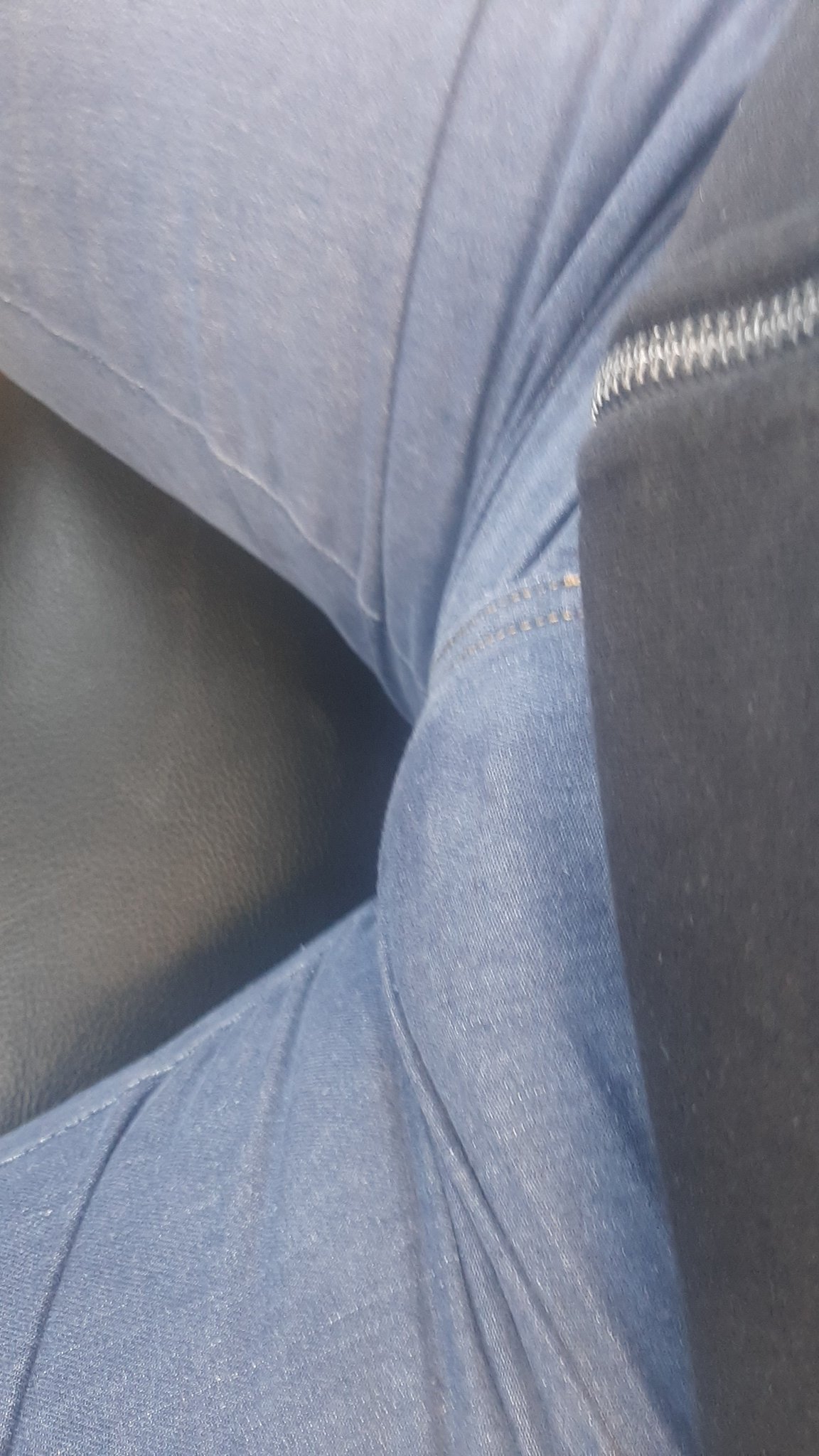 maik cojelon on X: Voy manejando y tengo el pene erecto quien gusta pide mi  número por privado t.coQOjtZEXlJK  X