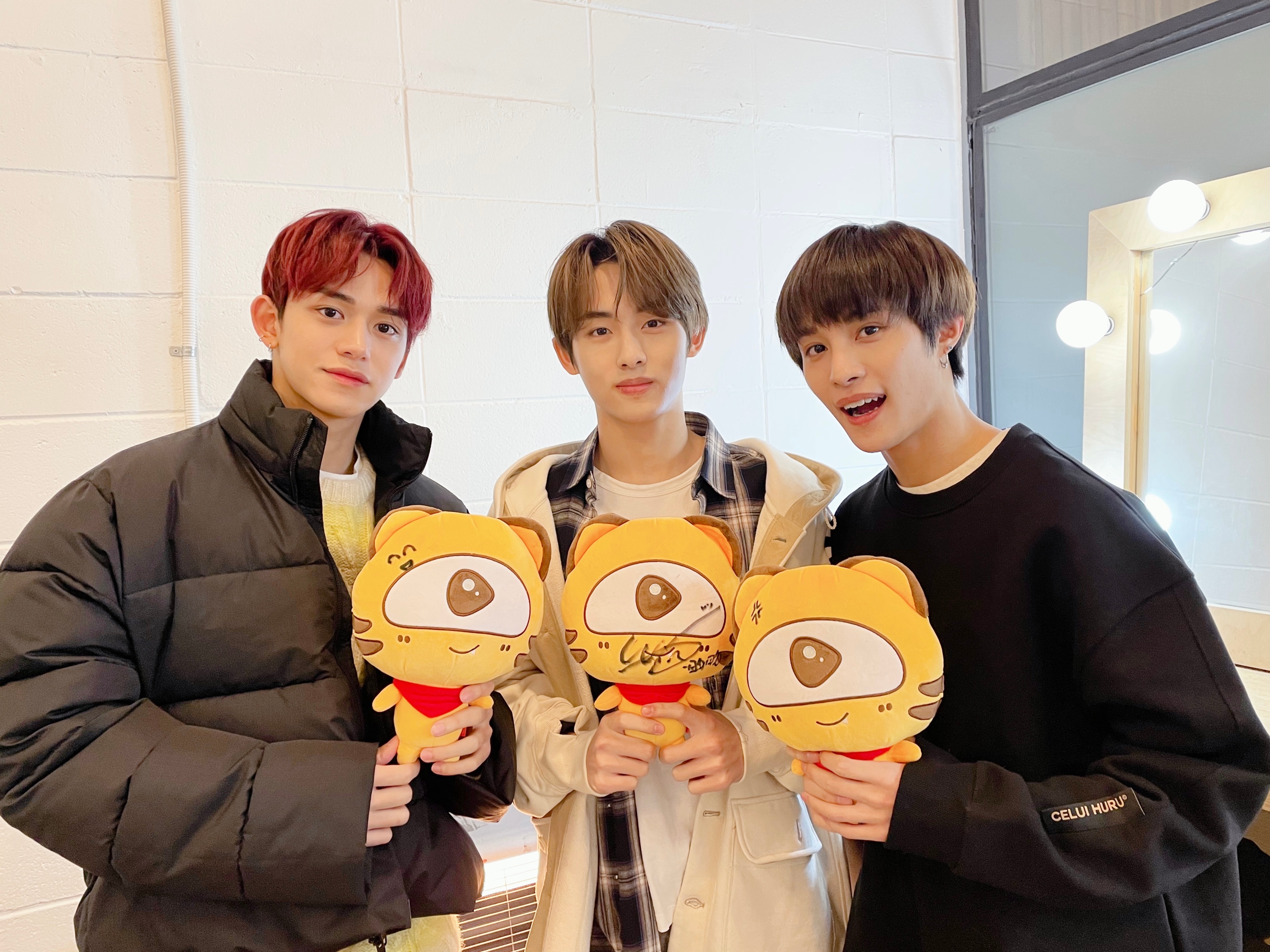 Nct Esp On Twitter Fotos 201214 Weibo 虎牙超级偶像联赛 4 Actualizacion Con Winwin Wayv Https T Co Ll4korexes Https T Co Yy2tuxmlam Twitter