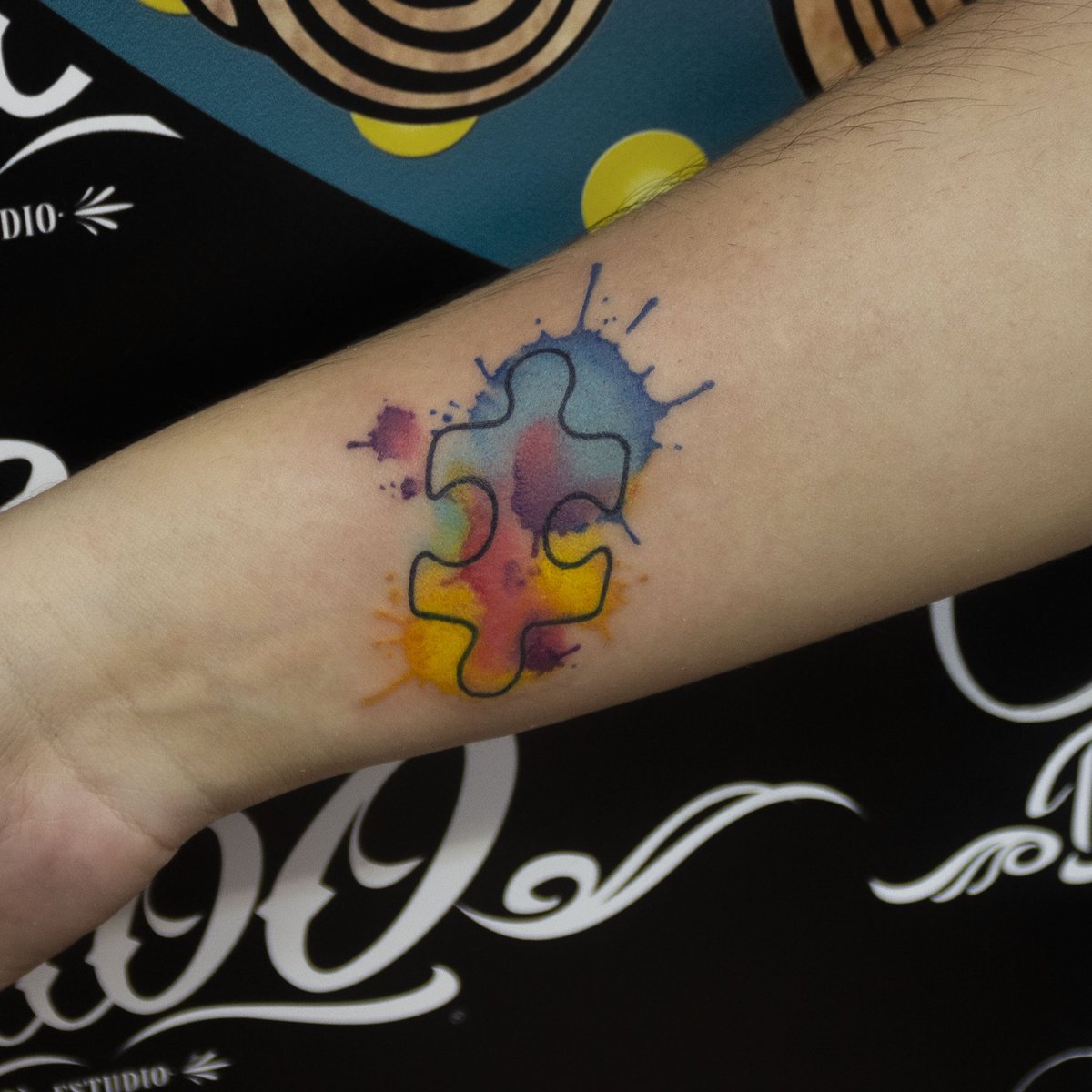 KidaTattoo's tweet photo. Información por privado o al teléfono 678131462 (atendemos WhatsApp) #tatuajesmalaga #spaintattoo #tattoo #tattoostudio #malagatattoo #malagaink #TATTOOLOVE #colorink #puzzle #puzzletattoo #tattoocrazy #tattoowoman #tattooworld #inked #ink #inkdesign #instatattoo #watercolor https://t.co/YuoGvsqage