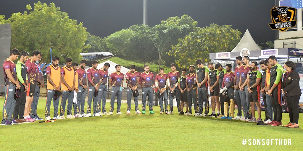 ViikingDambulla's tweet photo. Viikings held a moment of silence for Chamila Gamage’s father before their semi-final game with Jaffna Stallions.

#DambullaViiking #SonsOfThor #LPL2020 #HammerTime #SriLanka #Cricket #WeAreDambulla #DVvsJS https://t.co/7JavMZAA9y