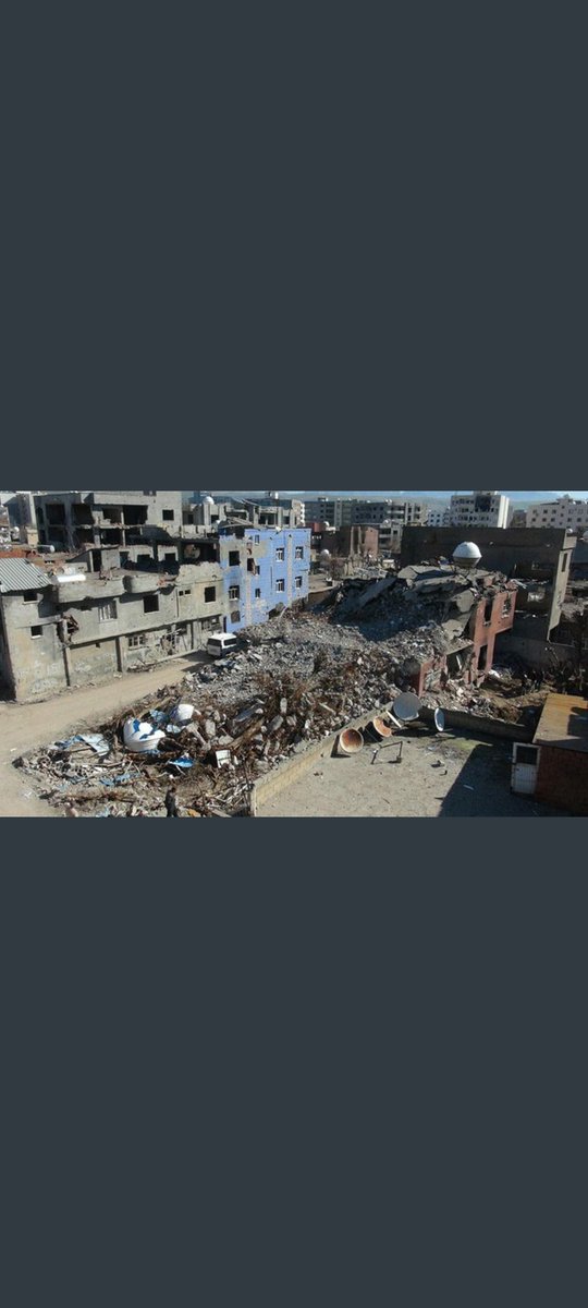 ferdicildann's tweet photo. Bir  şehir böyle  talan edildi.. ! 
  JI BÎR NÊKÊ  !  🍁
#cizre https://t.co/4uyIsrzzB3