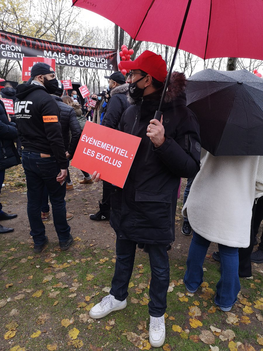 Belle mobilisation "rouge" aux Invalides aujourd'hui ! Nos Présidents <a href="/UNIMEV_FR/">UNIMEV</a> sur le front auprès de la presse et des politiques pour défendre la filière événementielle.
<a href="/CNEWS/">CNEWS</a> <a href="/jeanlassalle/">Jean Lassalle</a> 

<a href="/CoesioCongres/">Coésio Congrès</a> <a href="/SYNPASESYNDICAT/">SYNPASE</a> <a href="/LE_RESEAU_TDF/">Les Traiteurs de France</a> <a href="/LEVENEMENTAsso/">LÉVÉNEMENT</a> <a href="/FCongresEvents/">France Congrès & Evénements</a>