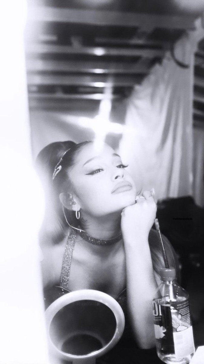 moonlightarian7's tweet photo. December 21 - very soon😻😻😻🤍🤍🤍🤍
▫️
#kbyefornow #arianator #arianators #ari #arianagrande #ariforever #godisawoman #dangerouswoman #sweetenerworldtour #sweetener #arianalove #loveariana #foryou #likeforlikes #arianagrandeband
#loveusaarianagrande #arianafanpage #positions https://t.co/HefQgQRa9b