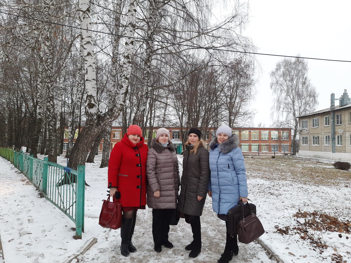 14 декабря 2020 года специалисты центра "Доверие" провели ВЫЕЗДНОЙ ДЕНЬ в общеобразовательное учреждение района. По запросу администрации Горбачевской СОШ с обучающимися 1-го и 5-го классов была проведена психологическая диагностика адаптации к школе, с 9 классом-профдиагностика.