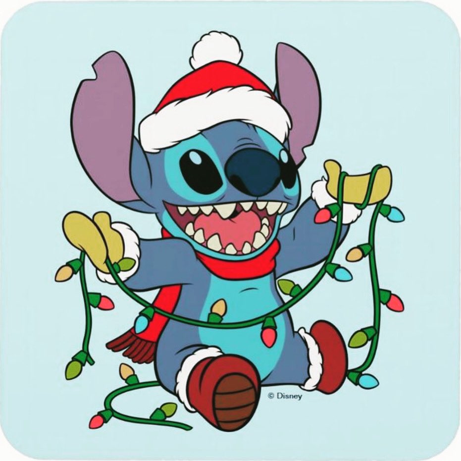 1917World's tweet photo. We are all excited for this holiday season as Stitch is giving a hand to hang up Christmas lights!

#d84rocks #synergy #toastmasters #disneycastlife #wdwcast #disney #christmas #stitch https://t.co/puL3m0Oups