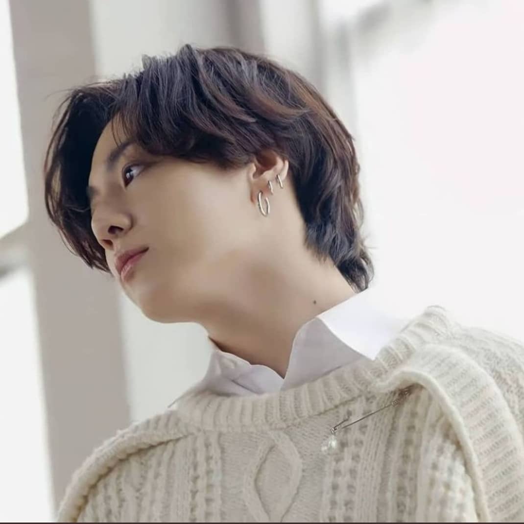 marocoarmy's tweet photo. جونكوك الوسيم من تصوير 
#Dicon_BTSdicon_by_dispatch #dispatch
#Dicon_BTS #jimin #jin #v #taehyung  #JUNGKOOK #suga #JHOPE #RM챌린지 #BTSARMY  #bts #BTSV @BT21_ @Dicon_korea @BTS_twt @bts_bighit @BTS_jp_official https://t.co/EPeaAxhvhC