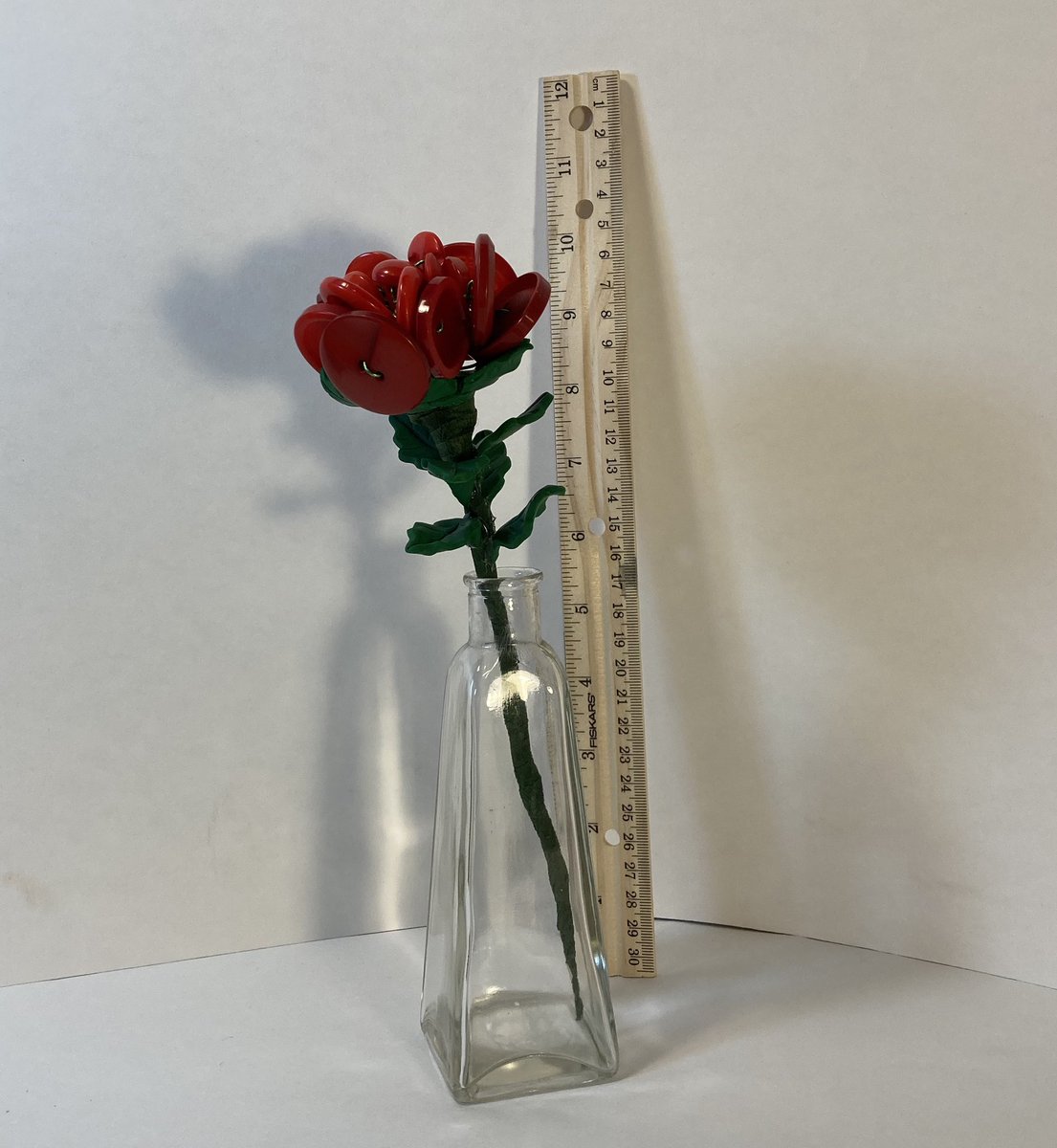 made_holmes's tweet photo. I’m experimenting with roses in my button flower bouquets. This is my first one. I’d love to know what you think? #roses #buttonflowers #Experiment #art https://t.co/tL76euIfYZ