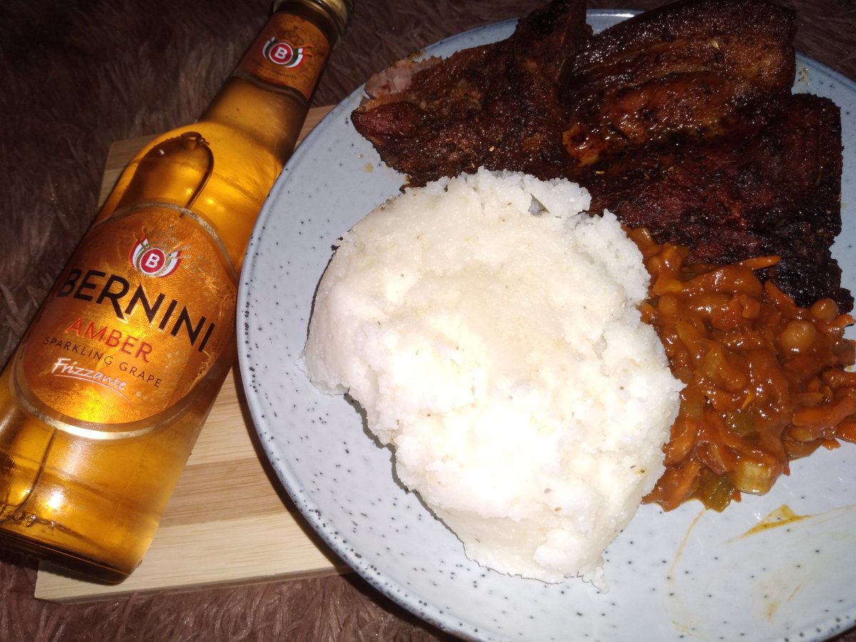MohaleCodyz's tweet photo. Ereng supper @BerniniSA 
#newglowintown
#Glowhour #GlowGetters
#NaturalSparklingGrapefrizzante
#glowresponsibly https://t.co/rjDbRxZ0qn