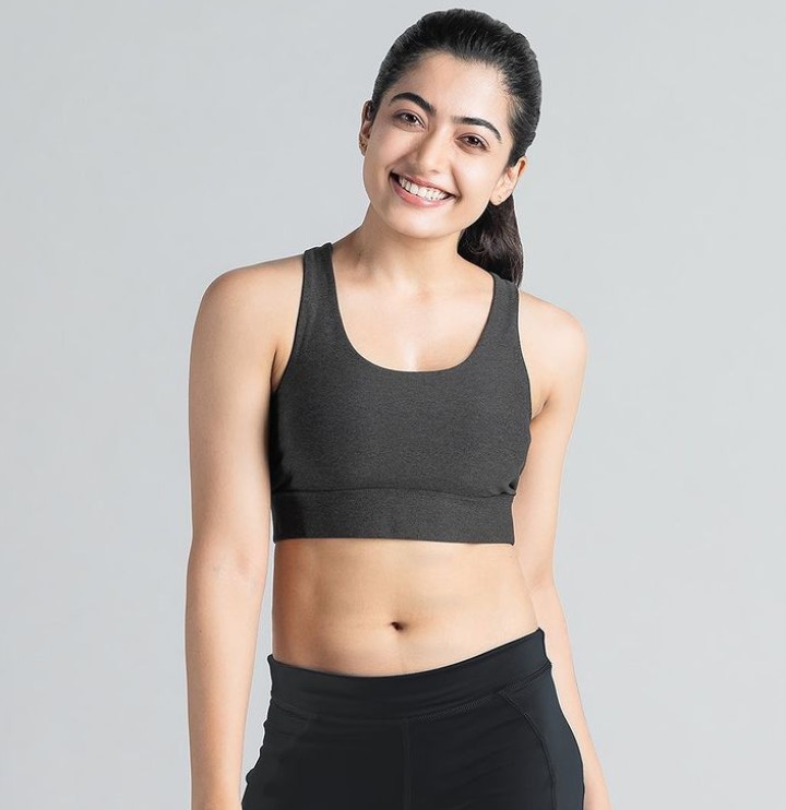 ನನ್ನ ದೇವತೆ ರಶ್ಮಿಕಾ  @iamRashmikaನೀವು ಆಕಾಶದ ಬೆಳಕು.ನೋಡಲು ನನಗೆ ತುಂಬಾ ಸಂತೋಷ ನಿಮ್ಮ ಸುಂದರ ನೋಟವನ್ನು ಪ್ರೀತಿಸುತ್ತೇನೆ, ಸೌಂದರ್ಯದ ದೈವಿಕ ದೇವತೆನೀವು ನನ್ನ ಸ್ಫೂರ್ತಿ  ನೀವು ನನ್ನ ಹೃದಯ ಬಡಿತ  ನನ್ನ ಜೀವನದ ಬೆಳಕು  ಸಾಕಷ್ಟು ಪ್ರೀತಿ  ನಿಮ್ಮ ಪ್ರಾಮಾಣಿಕ ಅಭಿಮಾನಿ  #RashmikaMandanna  @iamRashmika