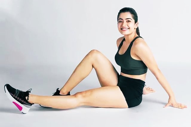 ನನ್ನ ದೇವತೆ ರಶ್ಮಿಕಾ  @iamRashmikaನೀವು ಆಕಾಶದ ಬೆಳಕು.ನೋಡಲು ನನಗೆ ತುಂಬಾ ಸಂತೋಷ ನಿಮ್ಮ ಸುಂದರ ನೋಟವನ್ನು ಪ್ರೀತಿಸುತ್ತೇನೆ, ಸೌಂದರ್ಯದ ದೈವಿಕ ದೇವತೆನೀವು ನನ್ನ ಸ್ಫೂರ್ತಿ  ನೀವು ನನ್ನ ಹೃದಯ ಬಡಿತ  ನನ್ನ ಜೀವನದ ಬೆಳಕು  ಸಾಕಷ್ಟು ಪ್ರೀತಿ  ನಿಮ್ಮ ಪ್ರಾಮಾಣಿಕ ಅಭಿಮಾನಿ  #RashmikaMandanna  @iamRashmika