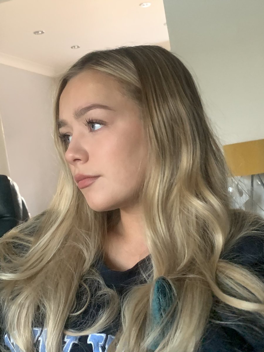ConnieTalbot's tweet photo. Had enough of Covid more grim news on tv. Stay safe everyone ❤️ https://t.co/AoHKpcf4Z9