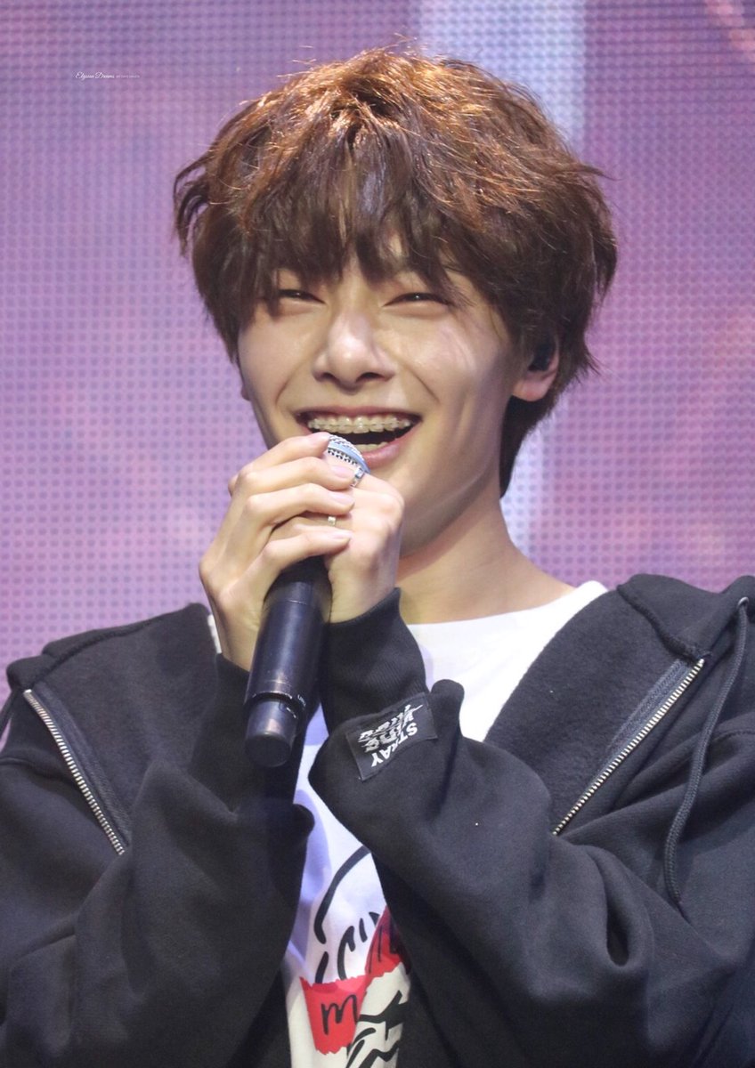 this is how yang jeongin looks like in real life: an ethereal thread