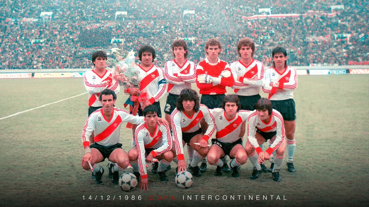 subconectados's tweet photo. 34 AÑOS DE LA INTERCONTINENTAL🌎🏆
.
🔙Un día como hoy pero de 1986, River vencía 1-0 al Steaua Bucarest con gol de Alzamendi y se coronaba campeón del mundo. 
.
👉🏻Los titulares Pumpido; Gordillo, Gutiérrez, Ruggeri, Montenegro; Enrique, Gallego, Alfaro, Alonso; Alzamendi y Funes https://t.co/7Of5Irxmo6