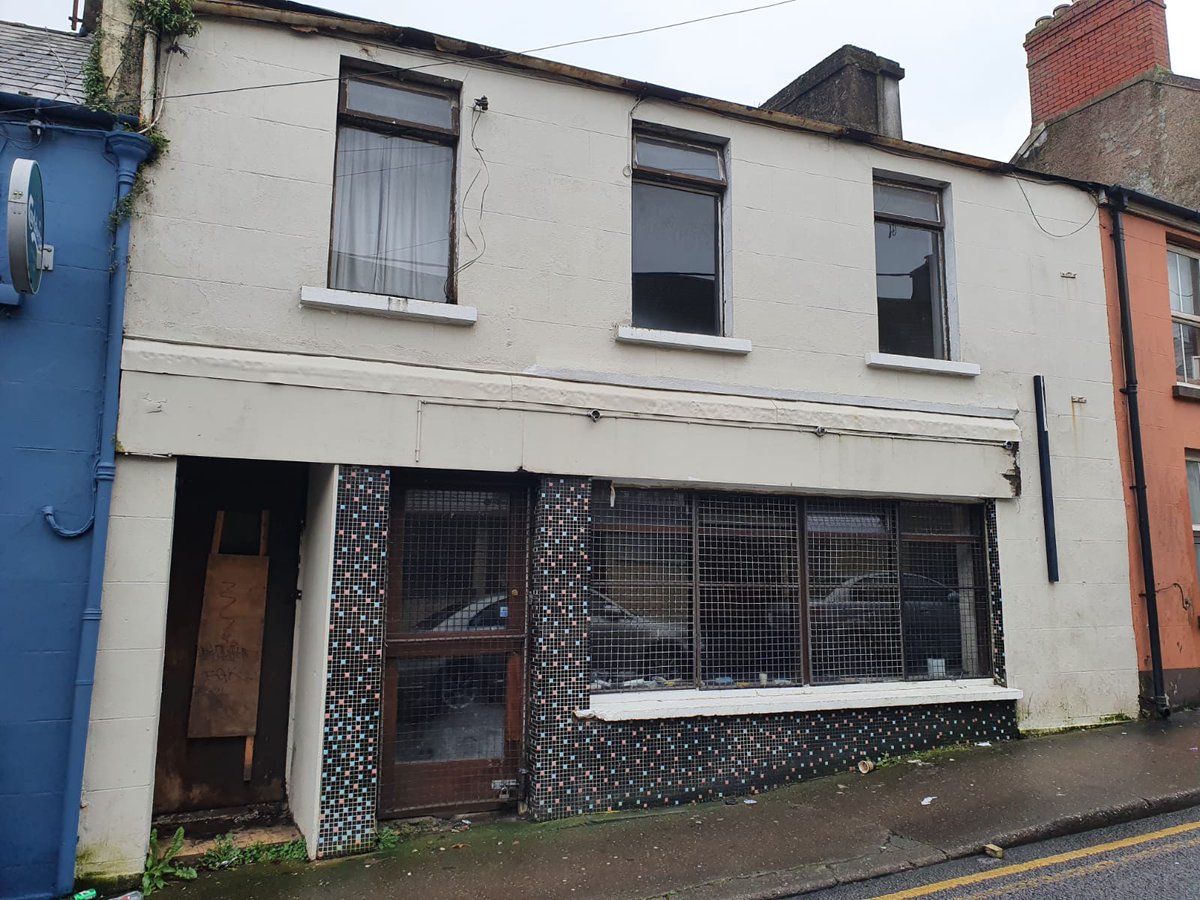 this retail unit has been lying empty for a long time in Cork cityan ideal multi-use space, with the possibility of living about where you workNo.217  #economy  #meanwhileuse  #regeneration
