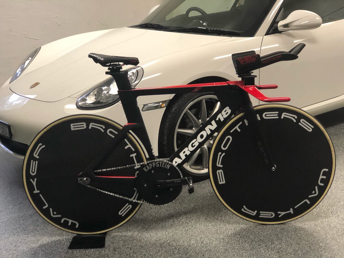Watt_Shop's tweet photo. Thanks to Tobias Marzella for sending this picture of his weapon of a track bike with our Anemoi extensions. No excuses with this set up Tobias you clearly want to win!
#Argon #WattShop #AnemoiExtensions #Anemoi #TrackWeapons #Porsche #TrackBike #Integrated #TrackandTT https://t.co/dXPRwOprJS