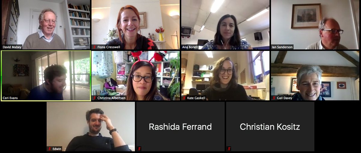 cresswell_fiona's tweet photo. Fascinating to hear about work of PhD fellows:
@BonellAna climate change &amp; pregnancy outcomes  @Ceri_Evans immunology of HIV-exposed uninfected infants
Wrapped up by an attempt at carol singing, piano from Zimbabwe 🇿🇼🎼. Hilarious, but this Zoom activity is not going to catch on. https://t.co/8MngibAPQU