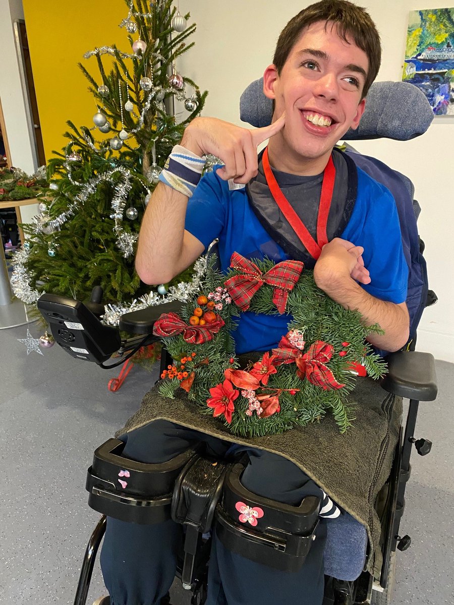 White_Lodge's tweet photo. The boys have been getting creative today in making their own festive wreaths for their front doors. Top work! #dingdongmerrily https://t.co/pOA38GJ0q9