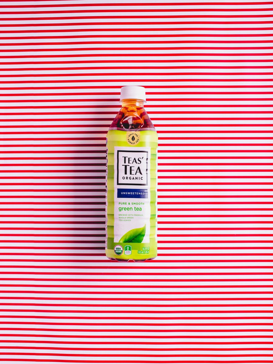 teastea's tweet photo. Wrapping marathons made infinitely easier with Teas’ Tea Organic Pure &amp; Smooth Green Tea by our side 🎁. #tastefullyless #tealover https://t.co/4AvtIduKi9