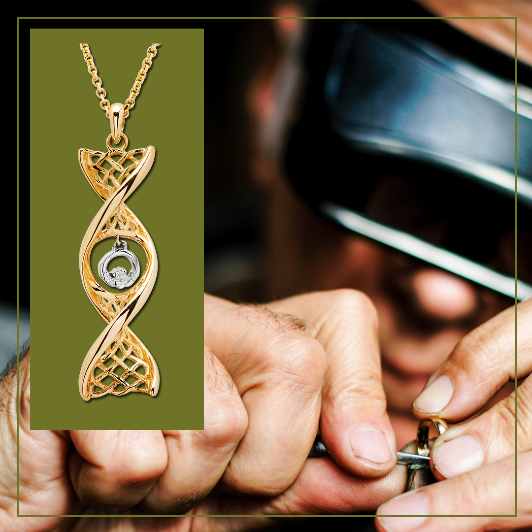 AranSweatersD's tweet photo. A huge amount of love, care and skill go into make each and every piece so that it's special to you and your family, learn more at https://t.co/1J5fAnDzTg #irishjewelry #celticdna #genealogy #ancestry #wdytya #findmypast #irishamerican #roots https://t.co/5vMfuEh9pN