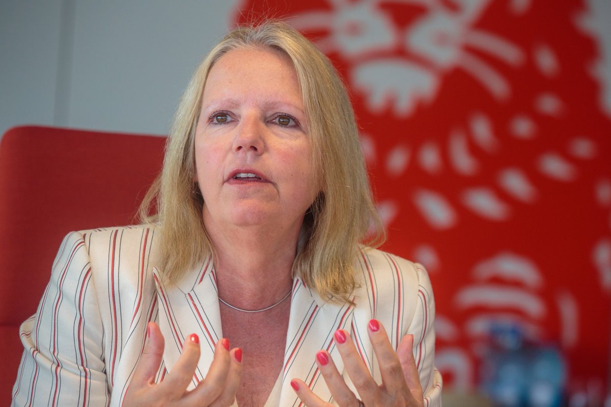 INGLuxembourg's tweet photo. Selon @DierickColette, la crise sanitaire a accéléré la mutation vers la banque digitale. Pour découvrir l'intégralité de l'article publié dans @Paperjam_lu, c'est par ici 👉https://t.co/OKr4oFA55n #Luxembourg #Covid19 #banques https://t.co/rrYumeb4kC