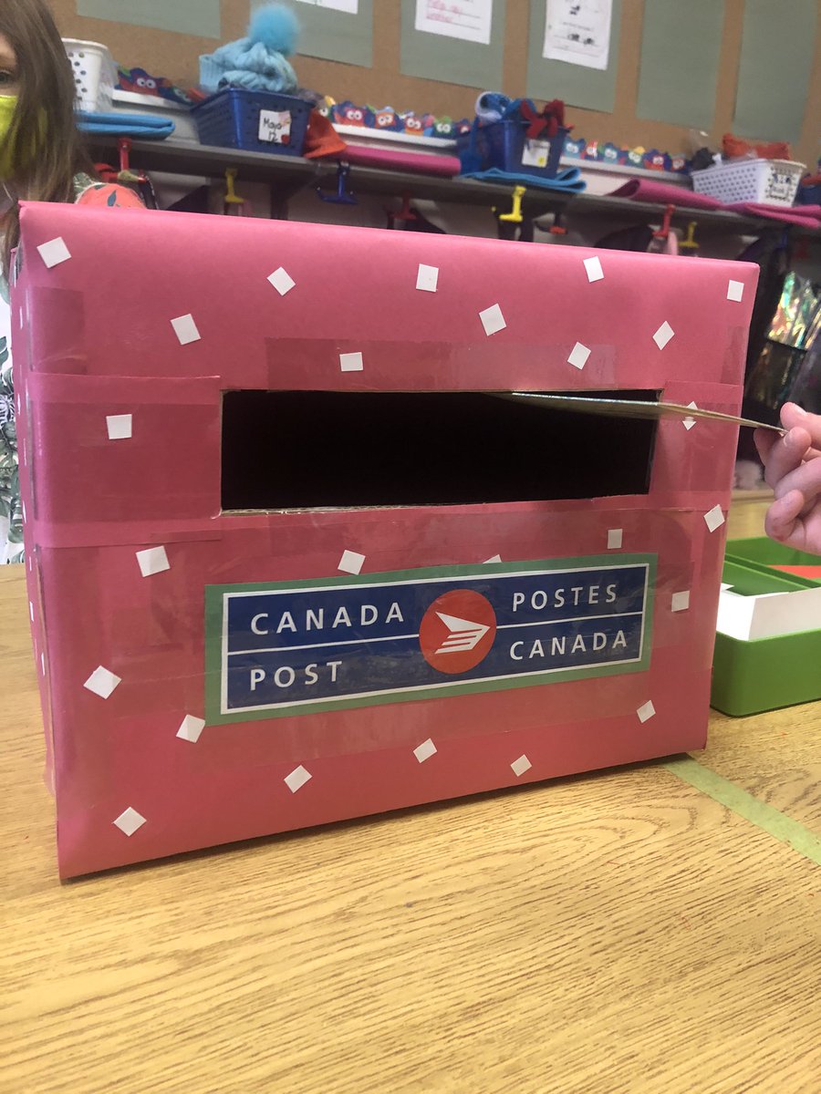 fdk122's tweet photo. Our @canadapostcorp classroom mail centre is open for business! Our @sttimothy3 FDK friends have been busy this morning writing letters for Christmas!🎄 #learningthroughplay https://t.co/G1GgvPnDB8