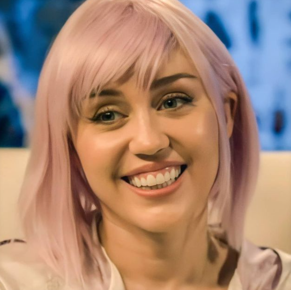 Miley Cyrus's smile appreciation ; [a short thread]