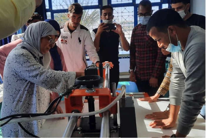 BarreAnn's tweet photo. #ClimateAction #ClimateJustice @idbourrous @ahjam60 avec @WECF_FR et ses partenaires au #Maroc ajourd'hui en formation de formatrice.eur.s - fabrication cuiseurs solaires pour transformation de produits agricoles +cuisson domestique. Voir https://t.co/EVgaKC0NXP https://t.co/Xg7snNbxNW