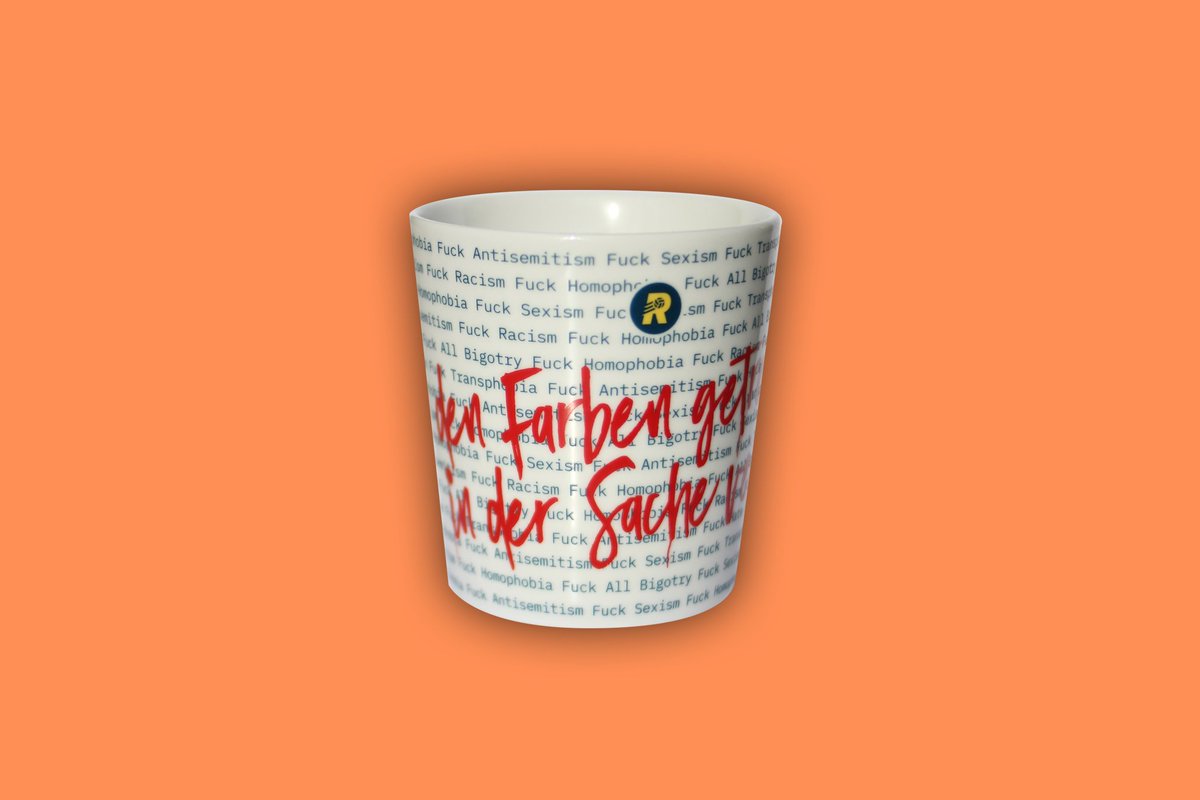 Rasenfunk's tweet photo. In den Farben getrennt, in der Tasse vereint.
Es gibt wieder neue Pötte im Shop: https://t.co/6tIADk60x4
#rasenfunk
#fuckdiscrimination https://t.co/M2QXRfcleC