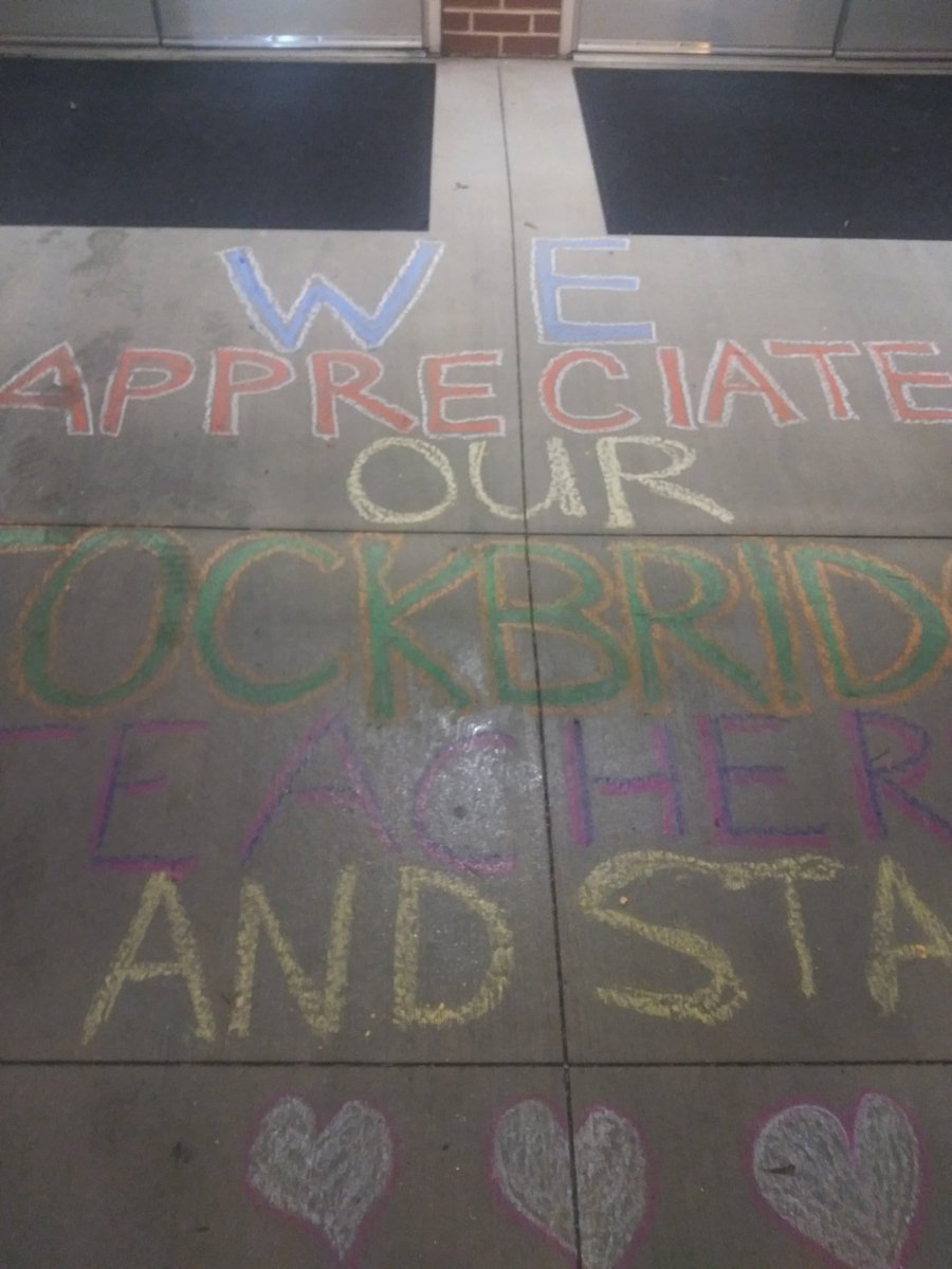 AmberNo43440214's tweet image. When you get to work at 630am and the community decides to show you love. #HenrySchoolHeroesDay #simplyexceptionalschool #expectexceptional