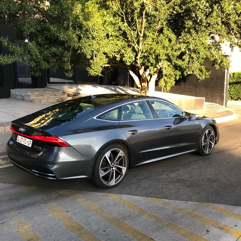 SpikeTheCarGuy's tweet photo. Day 1: Delayed gratification… Finally got my hands on the @audisouthafrica A7 Sportback. Had the previous gen as a one year long-term drive; was good, but had its shortcomings. Looking forward to seeing how it’s been improved. 

#audi
#a7 sportback
#5DayTest
#EatSleepDriveRepeat https://t.co/fSD41t2rnd