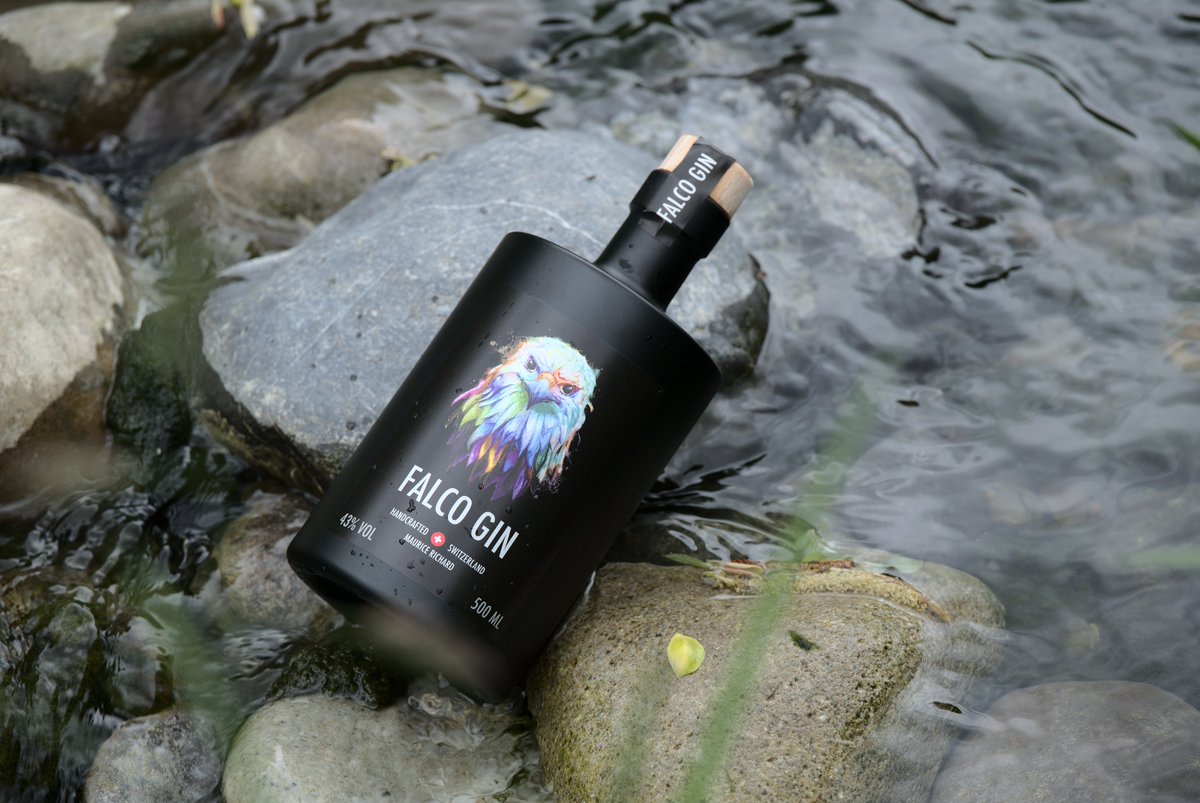Ein handgefertigter Premium Gin. Mit Hommage an die Schweizer Bergwildnis!

#gin #ginliebe #handgefertigt #schweiz #swissmade #alpen #berge #falco #geschenkidee #schön #bunt