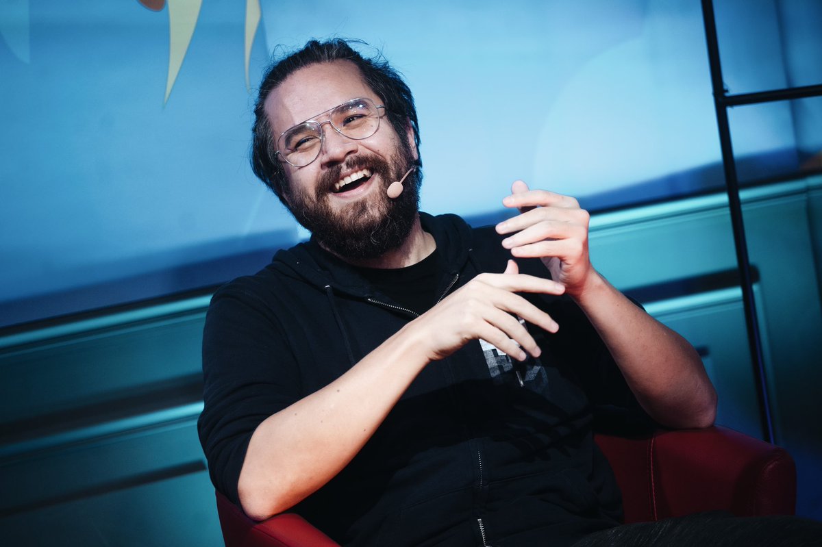 ChloeRamdani's tweet photo. Je vous offre un peu de @mistermv dans votre journée ♥️ https://t.co/ZvloEp00v0