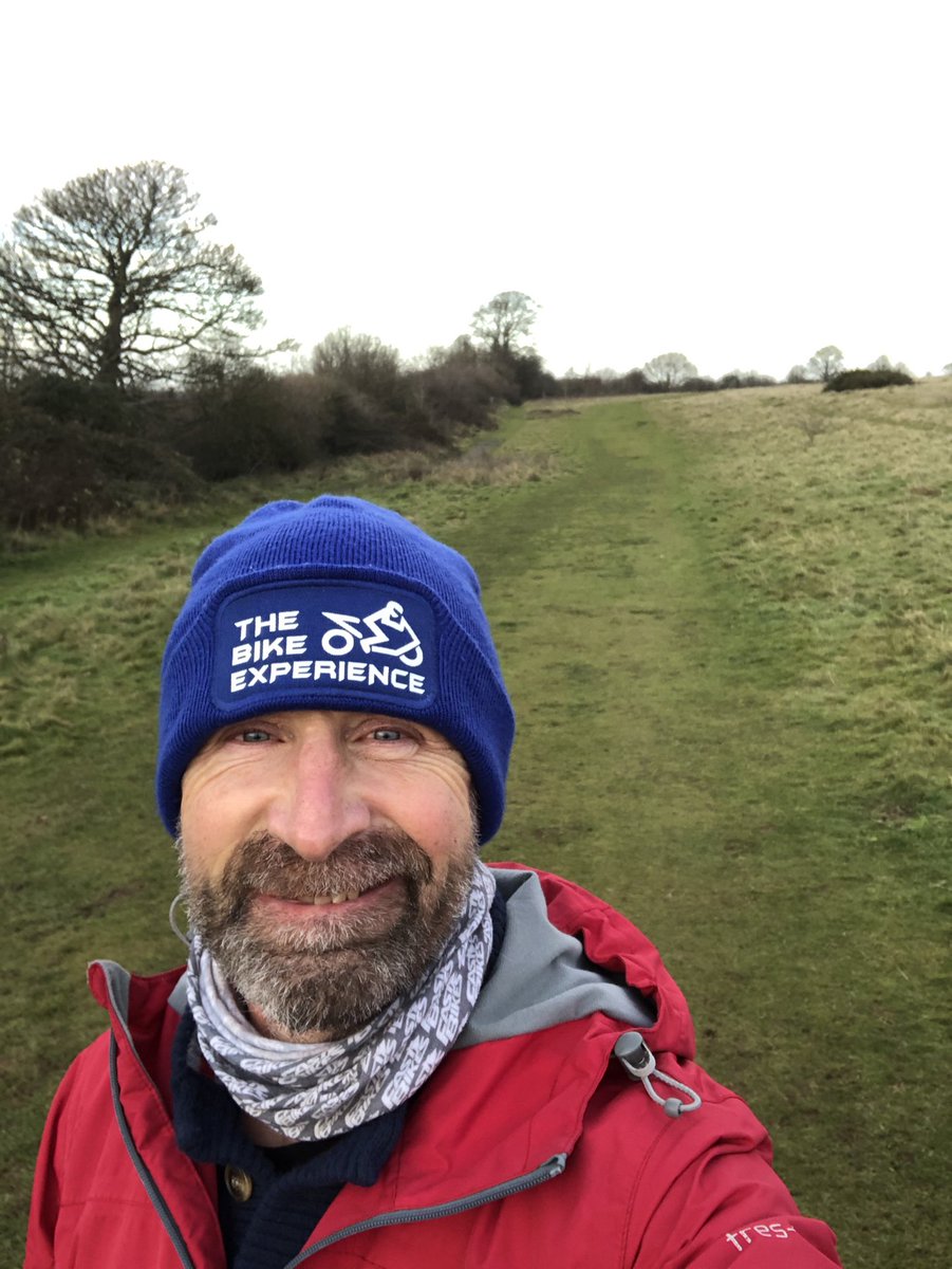Akibbott's tweet photo. https://t.co/UwSaUxFcOw.
3 hours of M53, M56, M6 and M1 to het to Milton Keynes and meet Kathryn and 2 ‘parters’ in their business’s! All of us have UW. 
I made it for the hill called Borough Hill in Daventry. Did a short walk. 
Please click the above and donate!!’ https://t.co/v8ecYoQxlo
