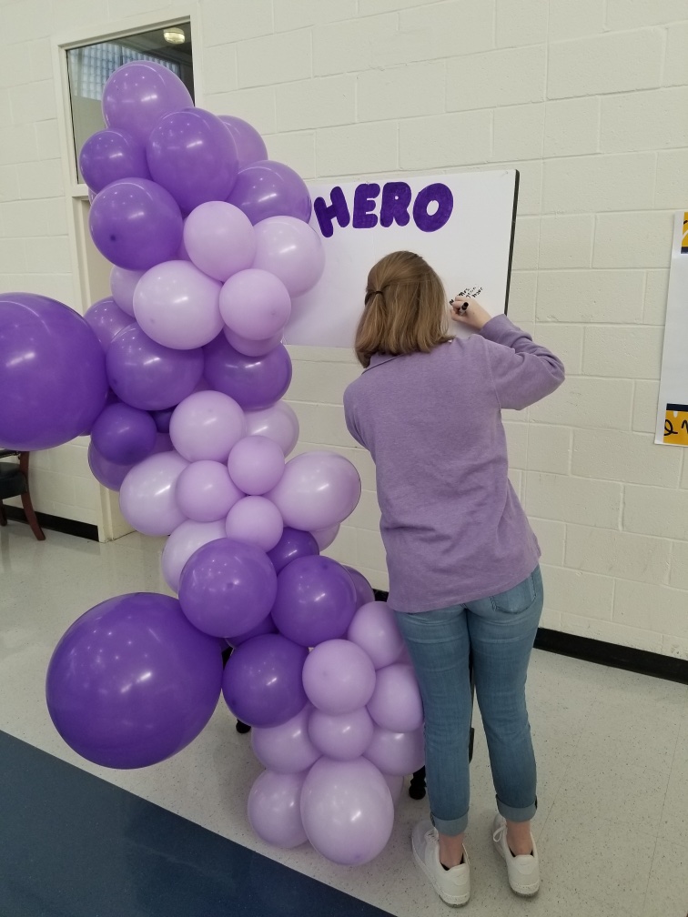 Ken5360's tweet photo. Enjoying Heroes Day with our students, faculty, and staff. We are so thankful for all our Heroes! #HenrySchoolHeroesDay https://t.co/uYTX2ArW6P