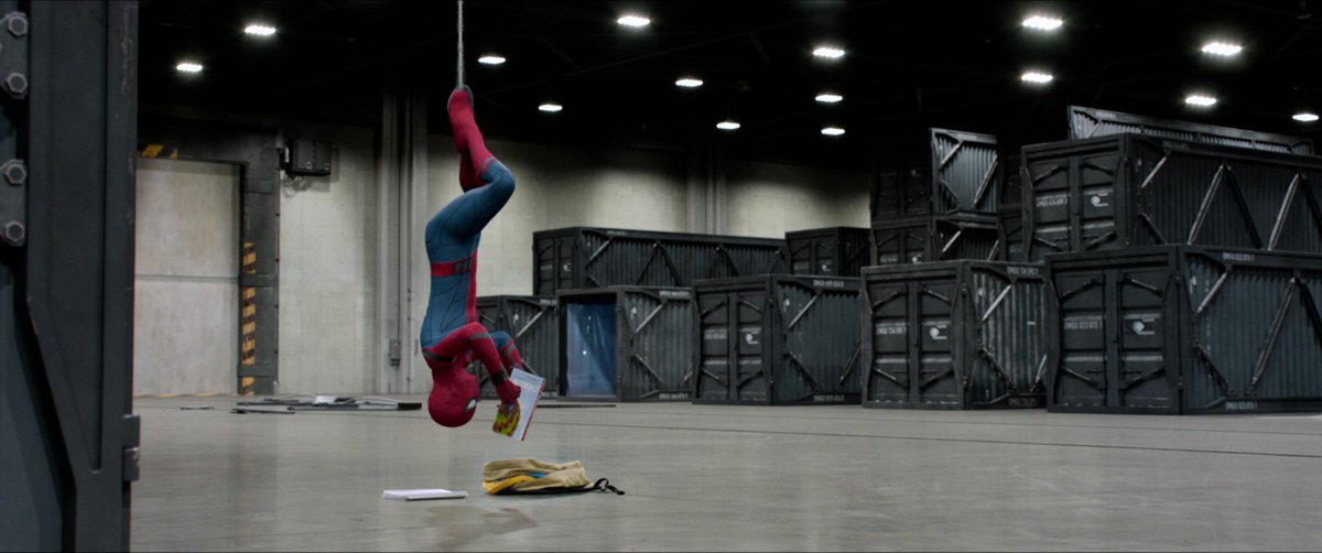 NetflixFR's tweet photo. Retournez votre téléphone pour avoir l’info : 

˙1202 ɹǝıʌuɐɾ 8 ǝl 'ƃuıɯoɔǝɯoɥ uɐɯ-ɹǝpıds https://t.co/huXqZ6ErFd