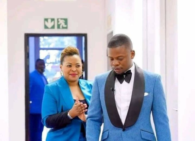 PanAfricology's tweet photo. #Bushiriescape
#Bushiri Glow in South Africa v/s #Bushiri in Malawi https://t.co/2hqvWkPoKH