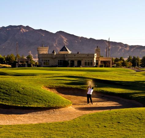 Share your favorite Royal Links memory or photo in the comments!