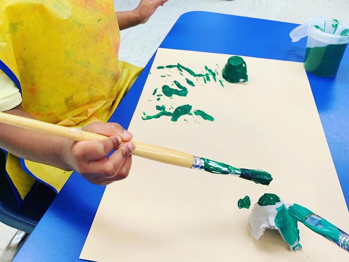 LenoraBSmithES's tweet photo. Pre-K learning about a frogs life cycle! 🤩🤩🤩 #lbs #educatedgators #mdcps @MDCPS https://t.co/yZ3vX20zQl