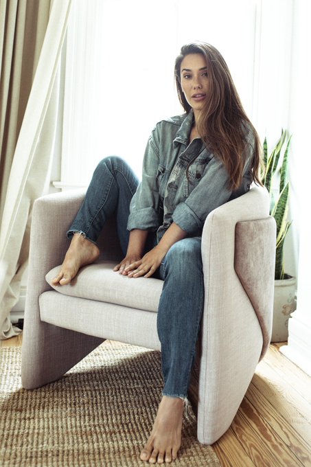 Come, stay a while. https://t.co/ibSPD0K6LH https://t.co/Ib06hI0UHM