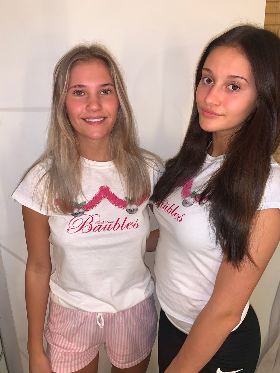 meganglover1407's tweet photo. If you’d like a cute Christmas t-shirt whilst also giving to charity please message me on here or on my Instagram - Megan.Lg. They’re £10 and all funds go to Prevent Breast Cancer, this charity is close to my heart due to my mum having breast cancer twice🎄❣️ https://t.co/cTB1MlUgyl