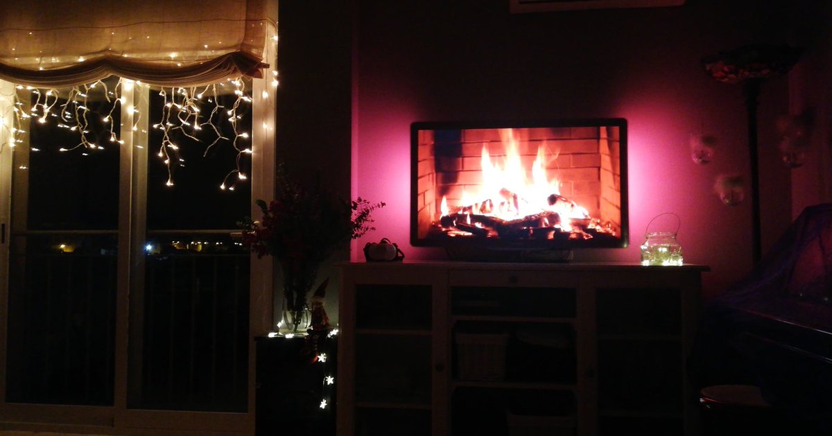 isabelaristin's tweet image. Cuánto tiempo durará todo esto en pie ?...hasta que quiera la gata 😂😂 #lovexmas