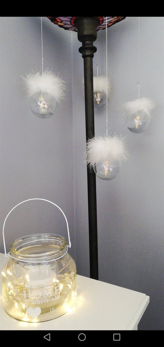 isabelaristin's tweet image. Cuánto tiempo durará todo esto en pie ?...hasta que quiera la gata 😂😂 #lovexmas