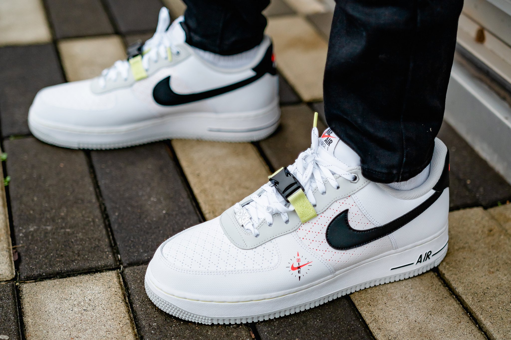 Air force 1 footaction hotsell
