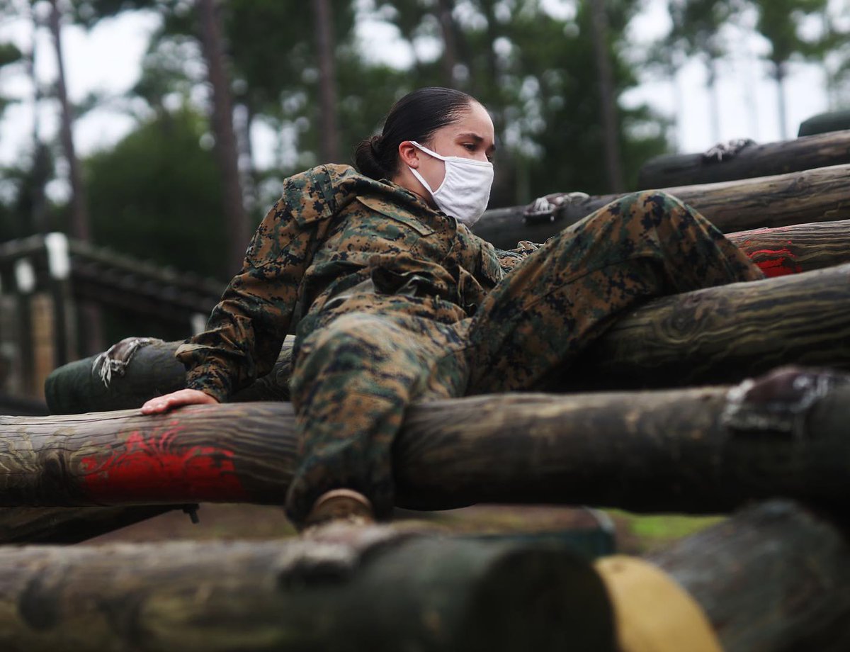 OC_Marines's tweet photo. Take the Challenge 🦅🌎⚓️

Sometimes the biggest risks in life are worth taking. Every decision you make is what you make of it, no one else.

Are you ready to take the challenge? Text 12MCD20 to BATTLE (228853 https://t.co/zVSrTQAL2r