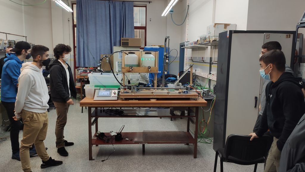 Gaurkoan, 2ARIko  lan-taldeek beraiek egindako #Erronken aurkezpena burutu dute. Hoy, el alumnado de 2 ARI ha realizado la presentación de sus #Retos. <a href="/tknika/">Tknika</a> @fpnlarburu <a href="/IkaslanBizkaia/">Ikaslan Bizkaia</a> <a href="/FPeuskadi/">FPeuskadi</a>