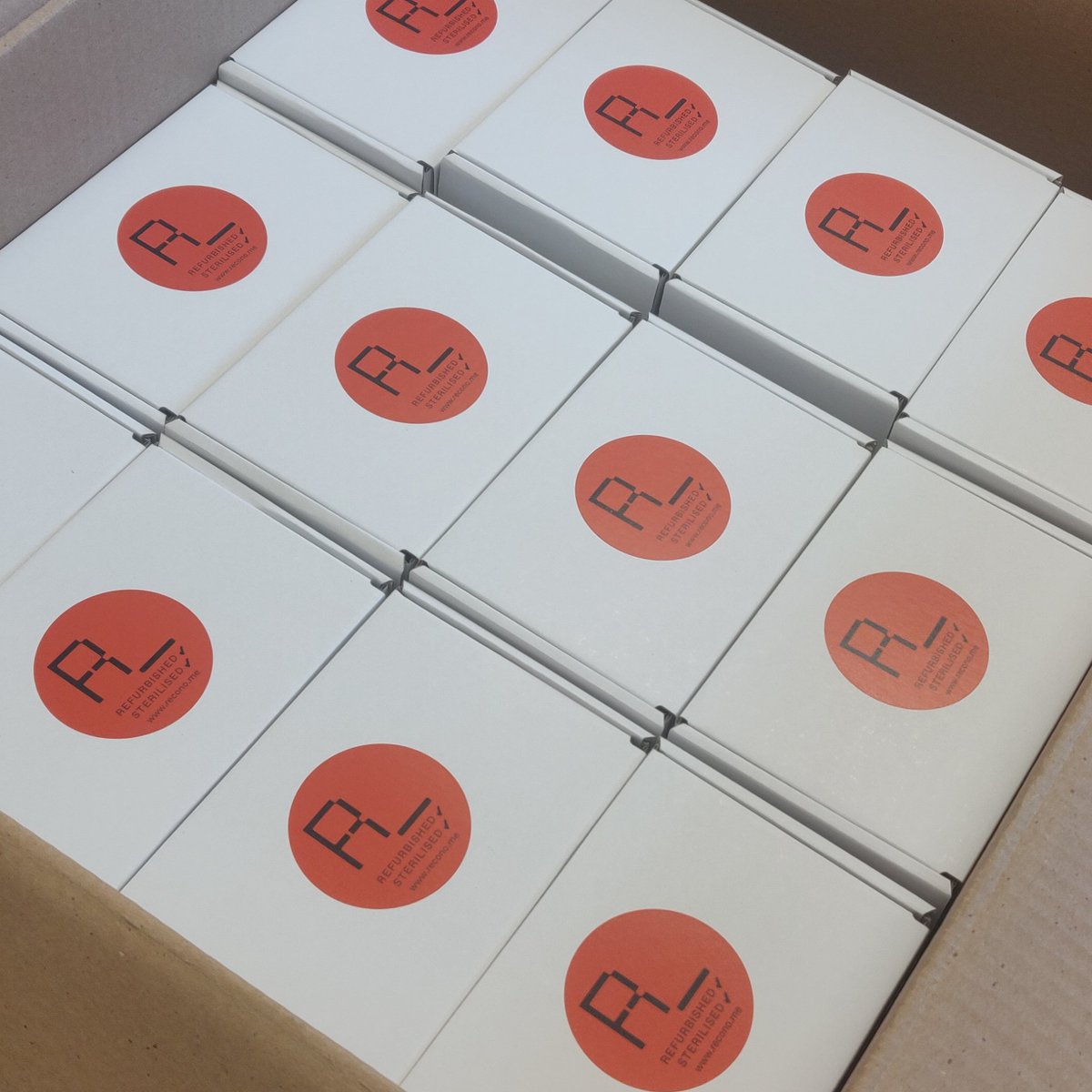 stepuplondon's tweet photo. Today we received a shipment of refurbished smartphones from the amazing #CommunityCalling initiative. These will be distributed to digitally excluded clients in south London to help combat isolation + promote #DigitalSkills. Big thanks to @hubbubUK + @O2 for making this happen! https://t.co/GQaWhkwbTR