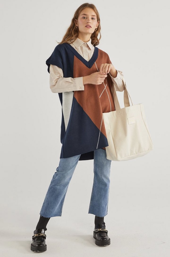 ÇEKİLİŞ 💃🏻 Uzun zamandır beklediğin süveter çekilişi geldi.🔥 Bu tweeti RT’le beni ve <a href="/hooopstore/">Hooopstore</a> takip et. Şanslı kişiden biri sen ol!