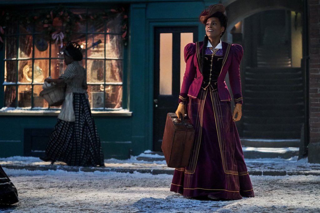 steministemily's tweet photo. If you haven’t watched #JingleJangle yet - I HIGHLY recommend (kids or not). If for nothing else...these costumes &amp; this set design??!? https://t.co/tTxc7McaBS