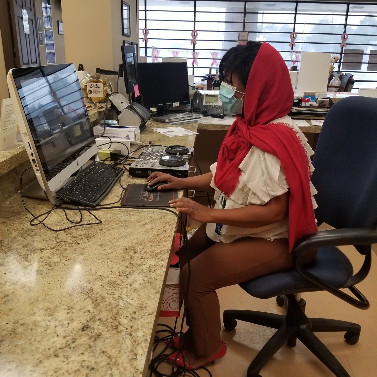 mybbwc's tweet image. Bee Busy Wellness Center is for everyone, regardless of whether you have insurance. Our staff will help you apply for financial aid and explain all of the support programs we offer. We invite patients of all ages to visit a Bee Busy Wellness Center in your neighborhood.